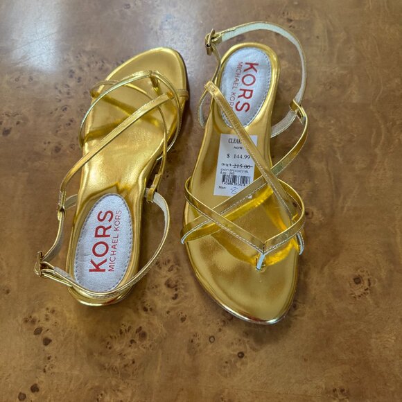 NEW with Tags $215 Michael Kors Gold Metallic Sandals sz 8 - Picture 4 of 4